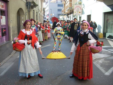 su musica popolare Arlecchino Bergamasco