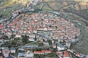 Su musica popolare italiana Viggiano e il suono dell'arpa