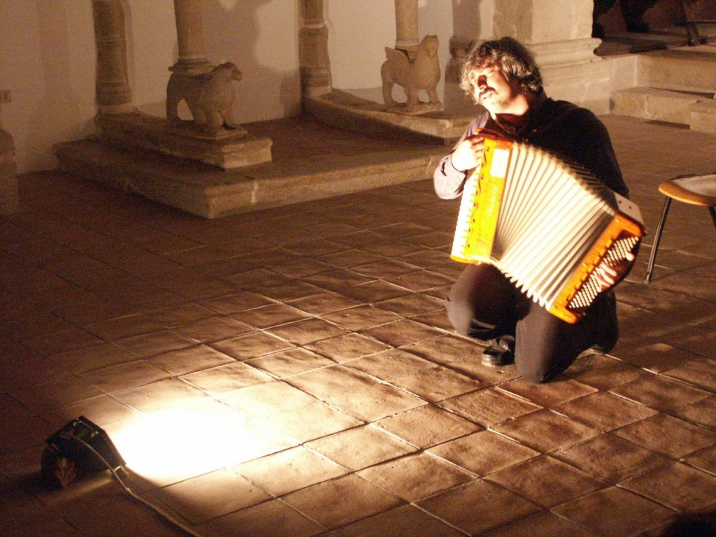 Su musica popolare italiana Daniele Mutino